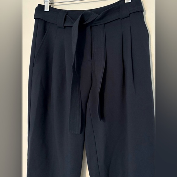 NWT Maeve by Anthropologie Pleated Black Trousers Size 00 - Picture 2 of 9